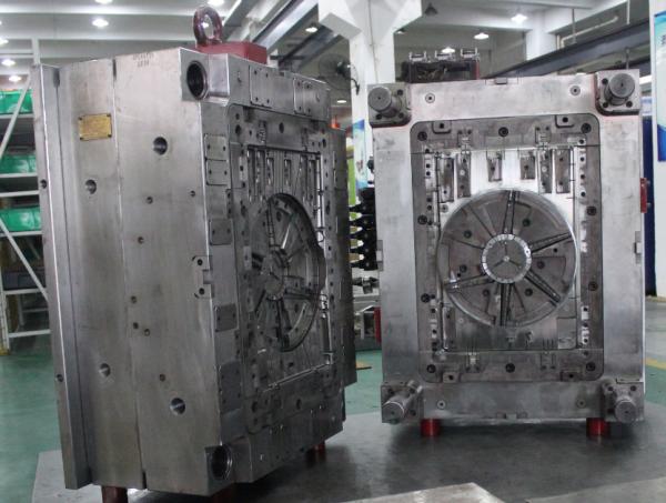 Professional Plastic Molding Tools Of Automotive Fan Parts plastic mould maker