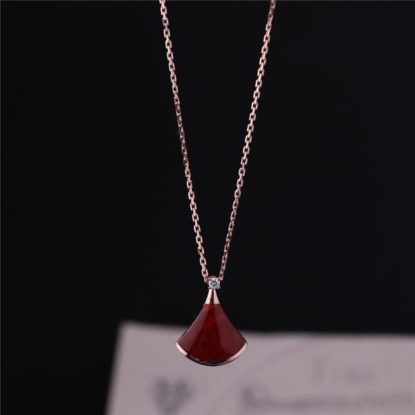 Luxury Gold Jewelry DIVAS' DREAM Carnelian Necklace in 18K Rose Gold Pendant set with one diamond