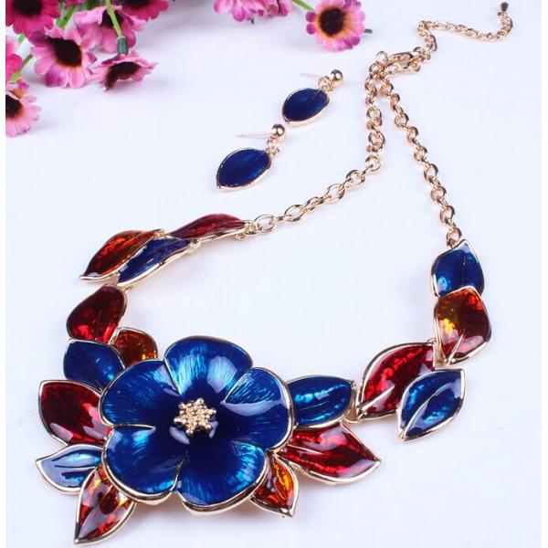 European and American big fashion temperament wild flowers drip Necklace Earrings Set