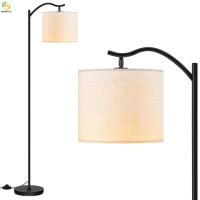 Lumière moderne verticale du plancher E26 en métal pour le salon Sofa Nordic Retro