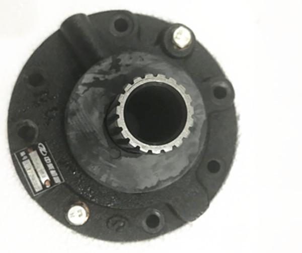 Standard Small Oil Pump For Nissan Forklift 0.62kg Weight Customized Service