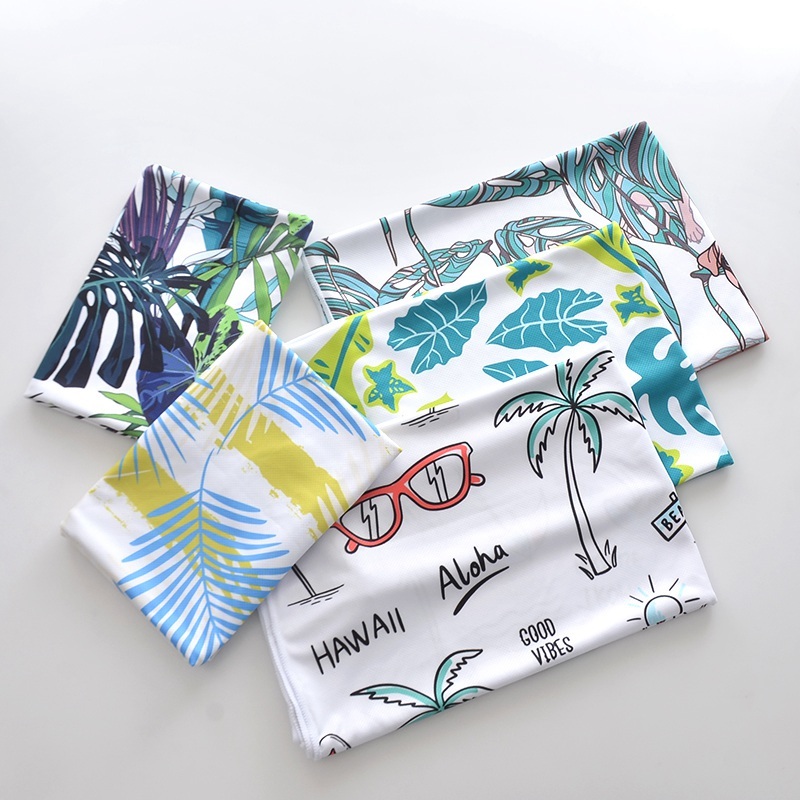 Cooling Microfiber Beach Towel 75x150cm Quick Dry Sand Free Lightweight Travel Towel For Adults