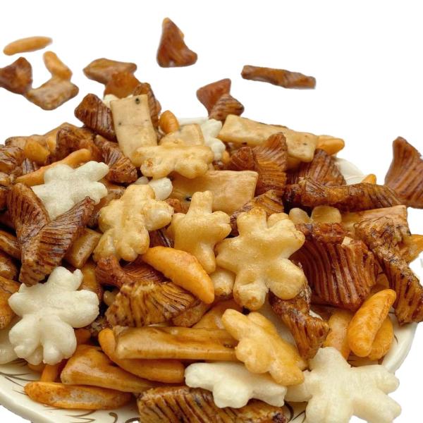 Закуска хруста слойки вкуса Glutinous японских шутих риса очень вкусная