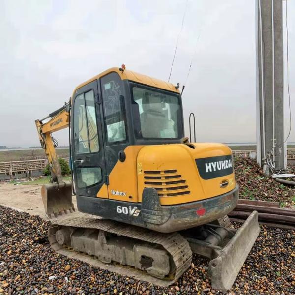 Mini-pelles Hyundai 60Vs d'occasion de 6 tonnes, matériel de construction usagé