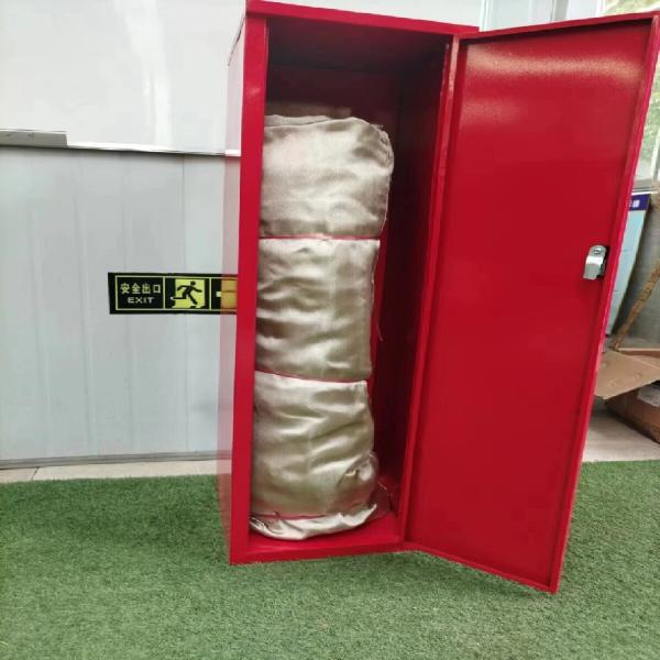 Heat Treated Glass Fiber Car Fire Blanket 6*8m For Car Extinguishers 43.75 Kg