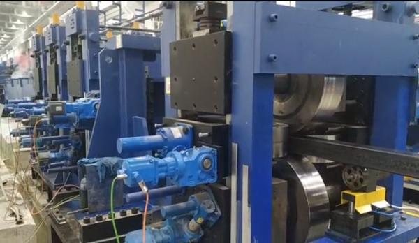 300x300x16mm Galvanized Steel Square Pipe High Frequency Welded Pipe Mill