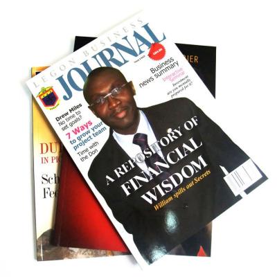 Collez et les magazines de papier enduites UV obligatoires de couture du commerce d'impression d'art/fantaisie de C2S