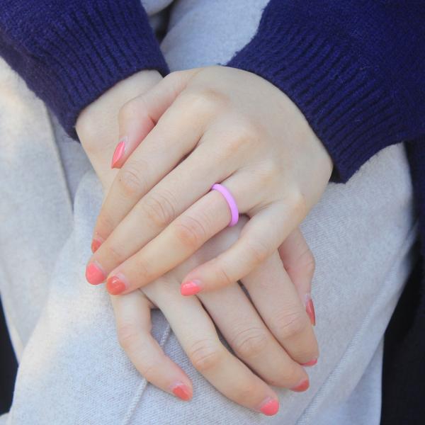 Women's Rubber Silicone Ring Inlay Technology Channel Setting Classic Sparkle Rubber Wedding Band Multi Colors 2.7mm