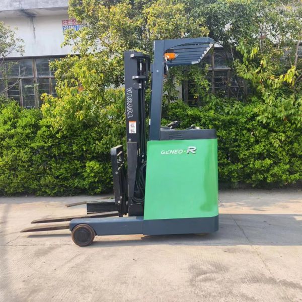 1.5 Tons Used Toyota 7FBR15 Electric Forklift Original Japan Low Noise Reduction For Warehouse