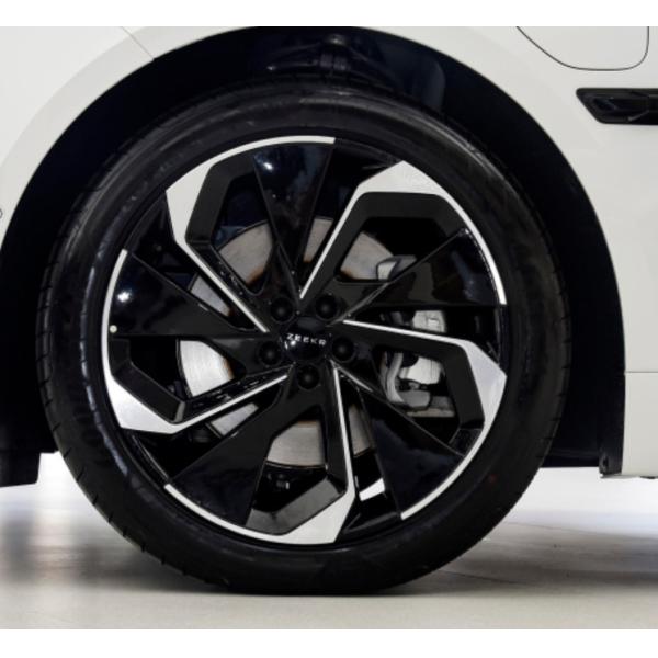 ZEEKR 001 2022 Long battery life with dual motors WE version Pure electric