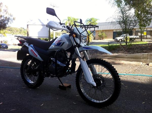 5 motocicleta da bicicleta da sujeira refrigerar de ar do deslocamento de engrenagem 200cc com embreagem manual
