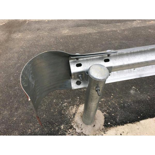 Внешняя безопасность W-beam Thermal Spray Highway Guardrail Bracket с W-beam дизайном