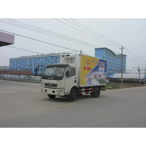 China Dongfeng Refrigerator 4ton/5ton/6ton Light Van Cargo Truck Refrigerated Truck