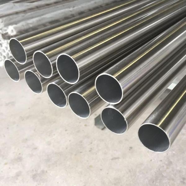 Tubo de acero inoxidable sin costura BSEN 1.4301 1.4372 1.4845 grado 0,3 mm de espesor vendido en caliente desde China