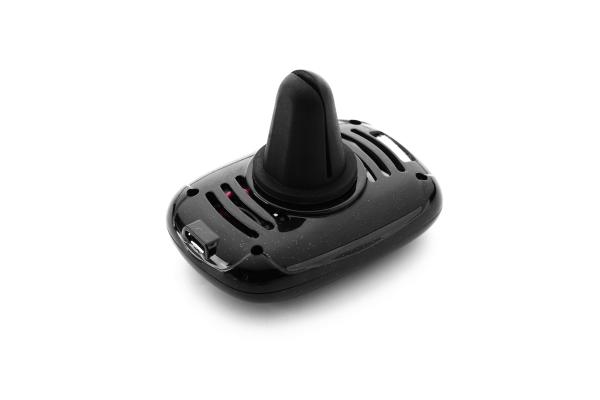 PC Vehicle Mounted Negative Ionizer Air Purifier For Car Air Outlet N.W 128g