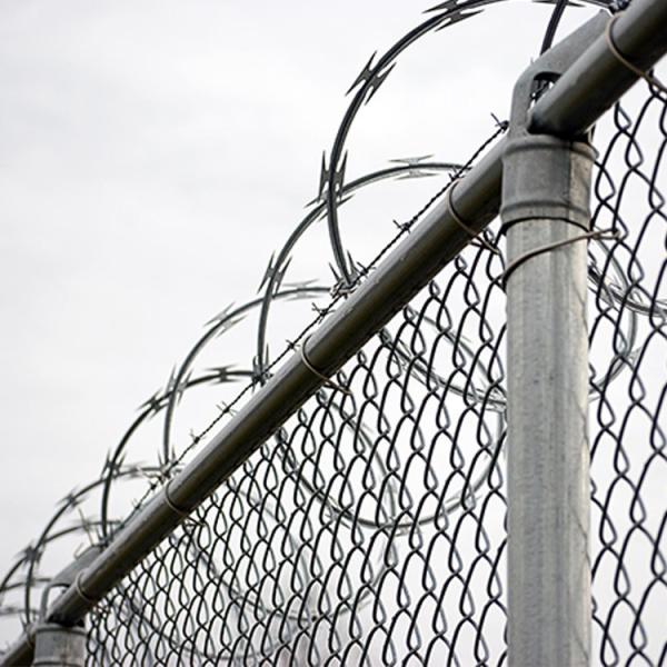 Hot dipped  galvanized concertina razor wire coil as security fence Chinese factory