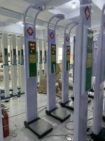 Pressão sanguínea 200cm altura e escala da medida do peso