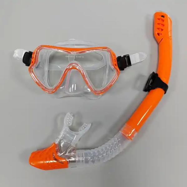 High Quality Adult Snorkel Diving Scuba Set With Anti-Fog Coated Glass Purge Valve And Anti-Splash Silicon Mouth Piece