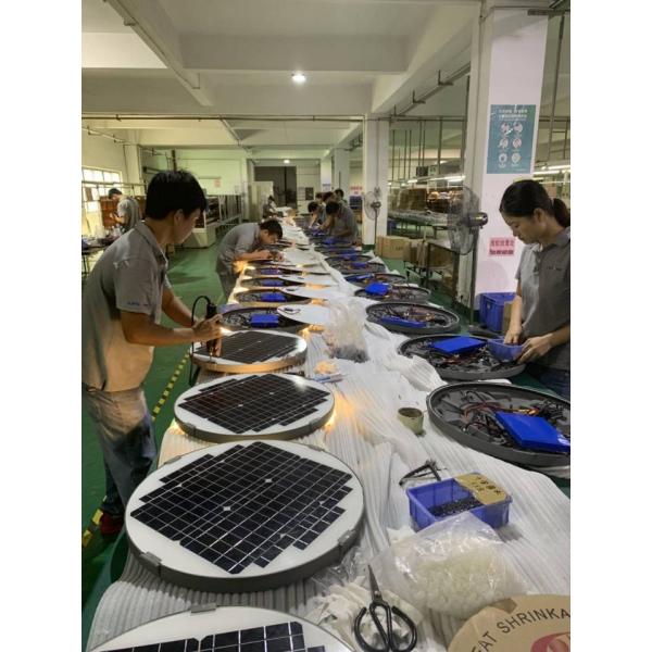 Outdoor 12V 30Ah 150lm/w Solar LED Garden Lamp 30W 2050lm