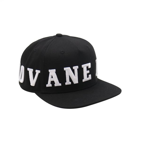 High Durability Black Flat Visor Snapback Hat With Embroidered Logo