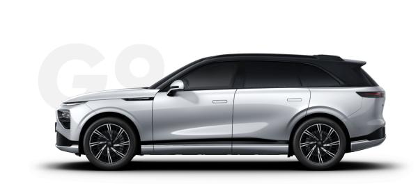 The 2026 Xiaopeng G9 Electric SUV with 2250 TOPS Computing Power, 800V High-Voltage SiC Platform, and Dual-Chamber Air Suspension
