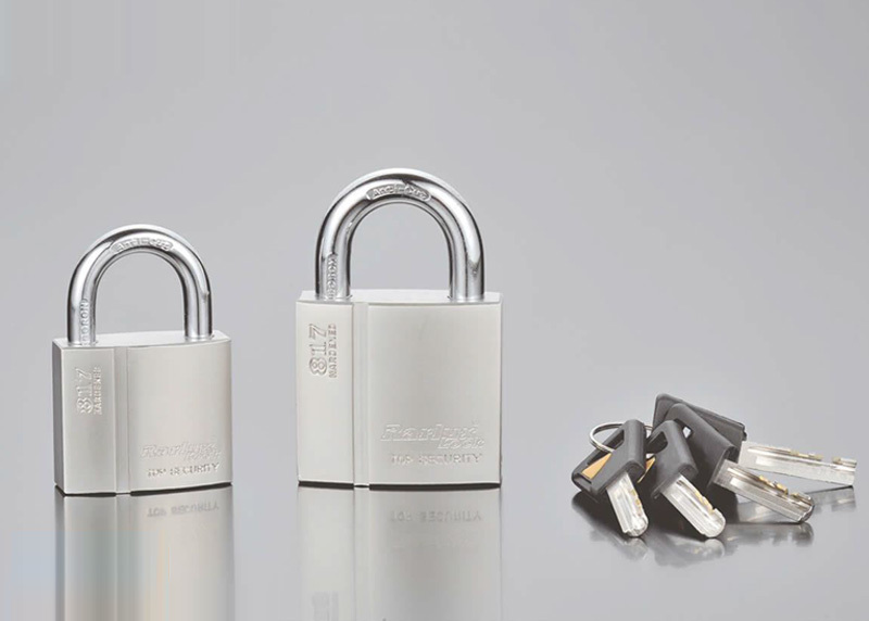 SOLID BRASS DISC PADLOCK