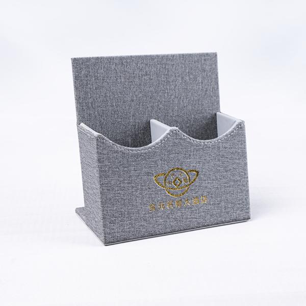 Hotel Desk  13*13*13.5cm PU Leather Tissue Box Embroidered Logo