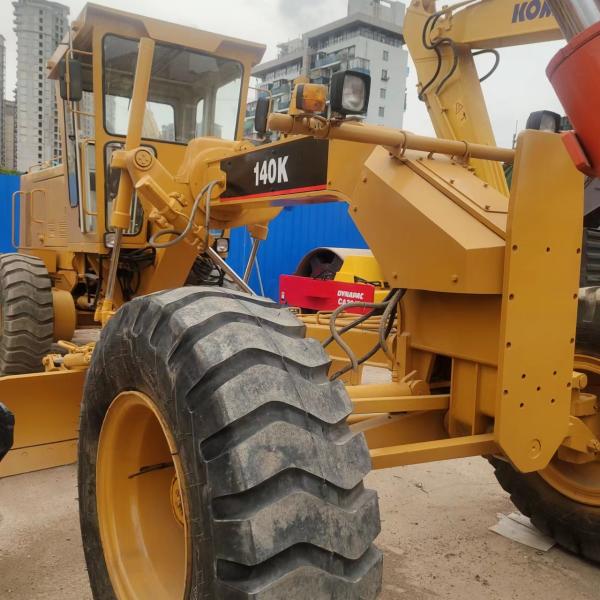 140K Grader 14 тонн Использованный дорожный градир