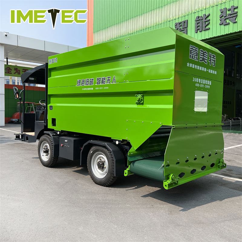 Intelligent Unmanned Robotic Feeding Systems Vehicle Livestock Farm Machinery