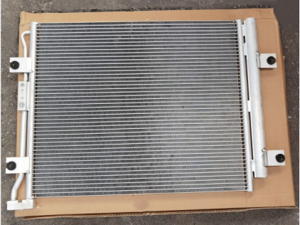 Охлаженные воздухом части тележки конденсатора WG1642822006 Sinotruk Howo запасные