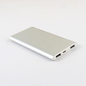 Gravando LOGO Metal Portable Power Bank 5000MAH com dissipação de calor aperfei