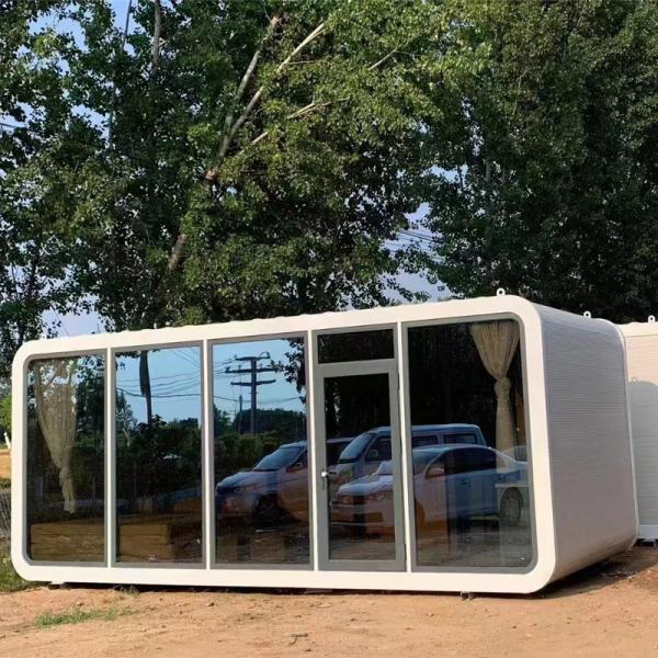 2025 Maison de cabine de pomme préfabriquée cadre en acier galvanisé panneau sculpté en métal panneau en fibre de bois de bambou