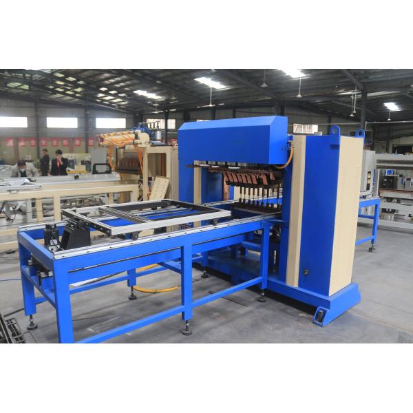 Стальной сварочный аппарат автоматной сварки пола металла, многократная цепь возглавляет сварщика пятна ДК