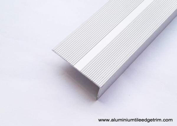 Non Skid Straight Metal Stair Nosing , Wide Edging Stair Step Nosing 