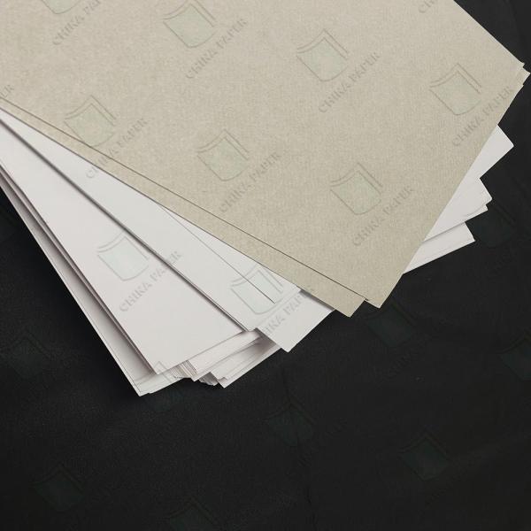 230g-400g Tablero duplex recubierto de alta rigidez con espalda gris para cajas de embalaje