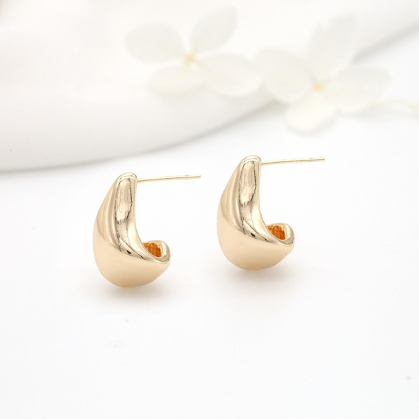 Fashion Minimalist Design With 14K Gold Plated Spoon Shaped Studs and Smooth Surface Customization for Women's Jewelry Earrings
