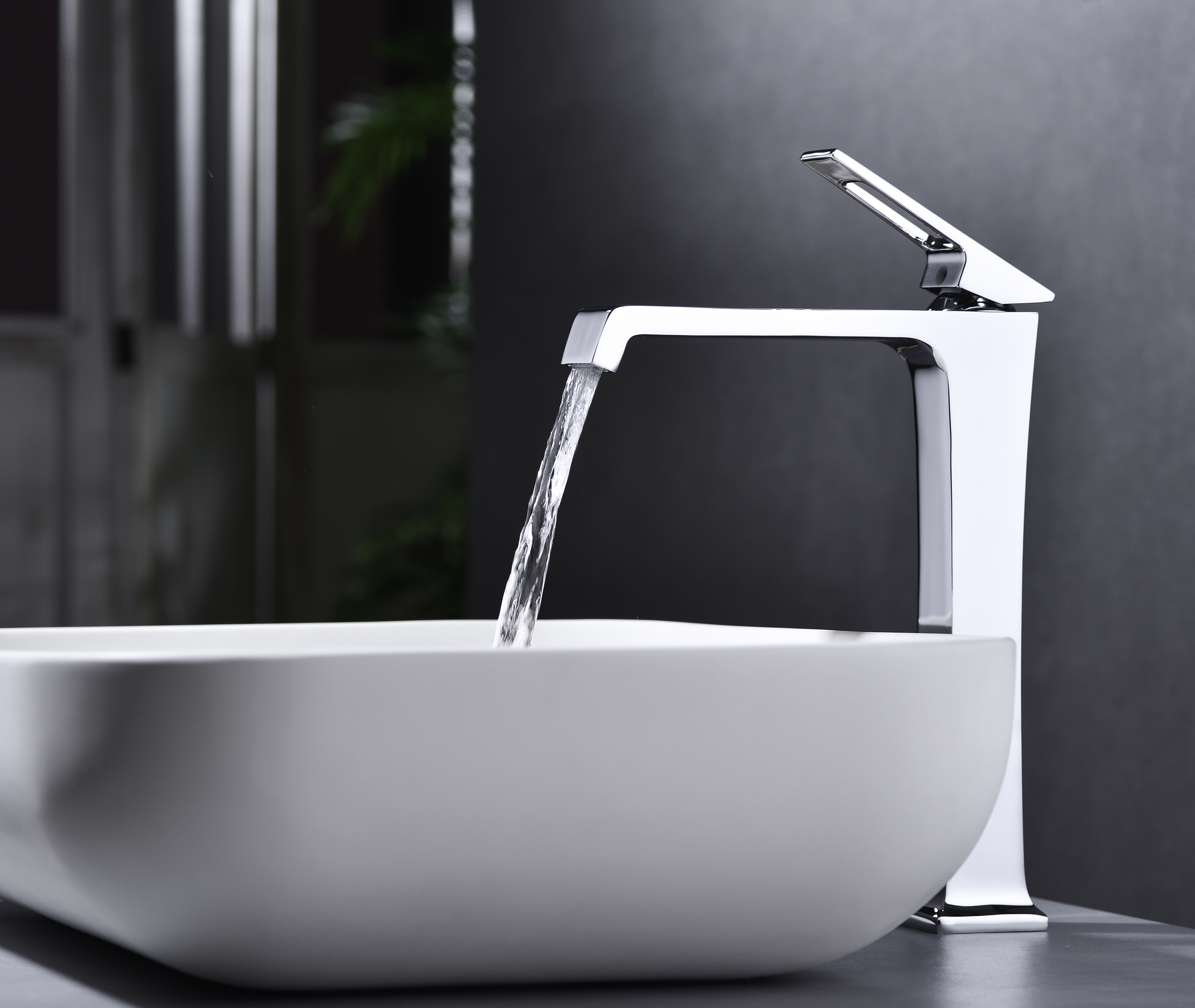 Faucets таза Ванная комната водопада, Chrome покрытый кран таза мытья горячий и холодный