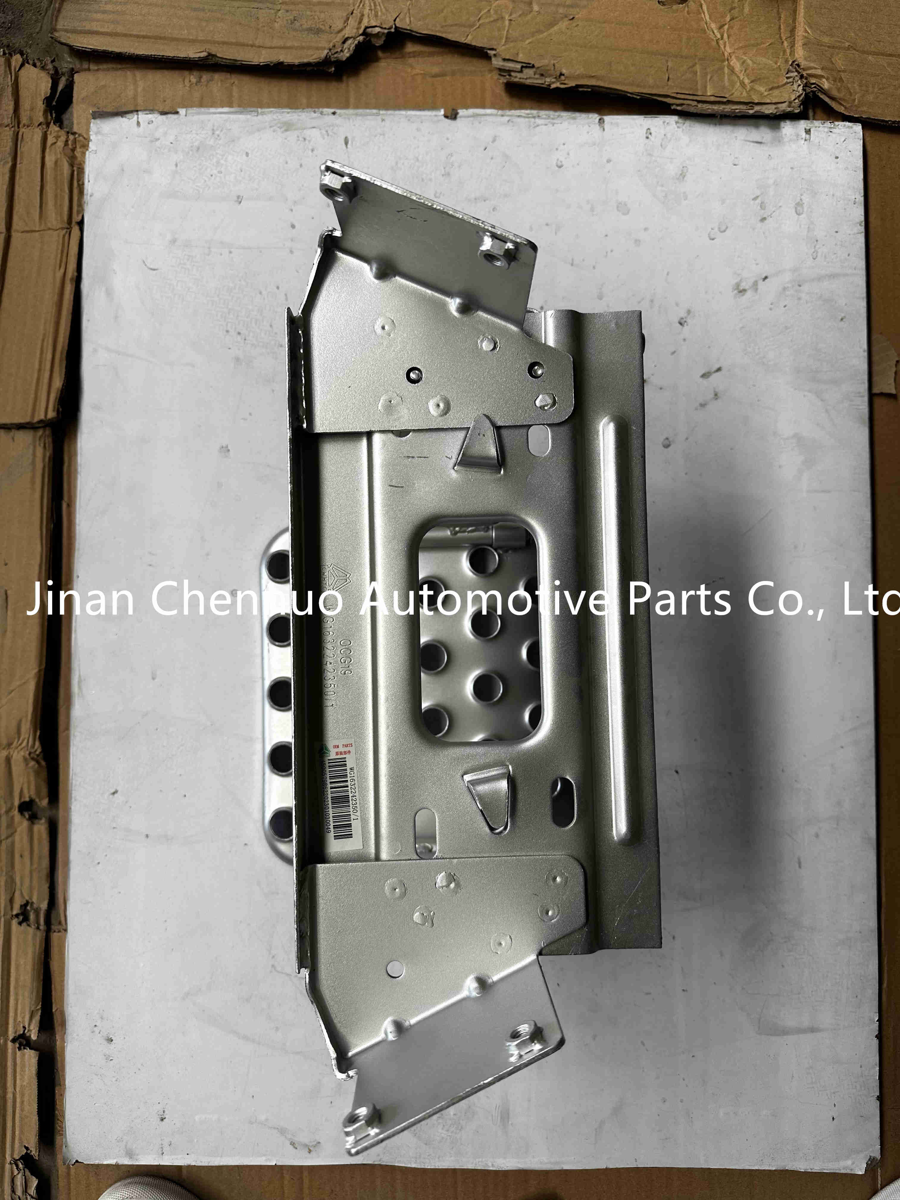 Shandeka C5H WG1632242350 Установка нижней левой верхней педали
