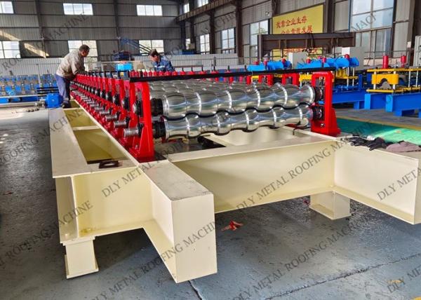 Automatic Control System Corrugated Roofing Machine 6000mm Roof Tile Roll Former