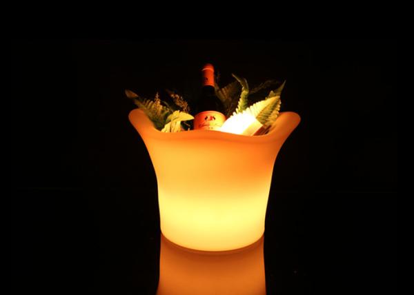 Modern Illuminated Flower Pots Remote Controller For Outdoor Decoration
