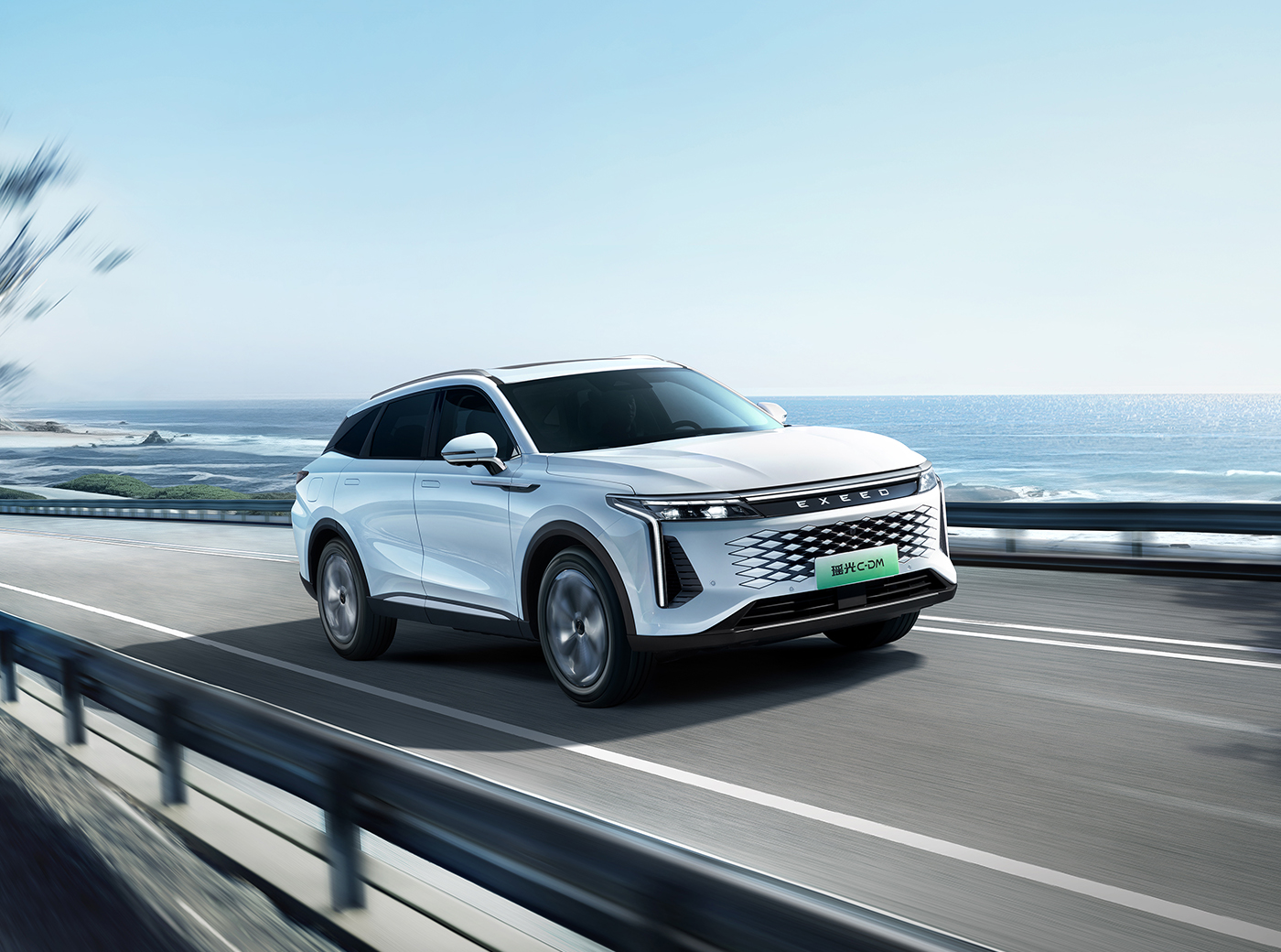 Chery Yaoguang C-DM Plug-In Hybrid Electric SUV с дальностью 1300 км
