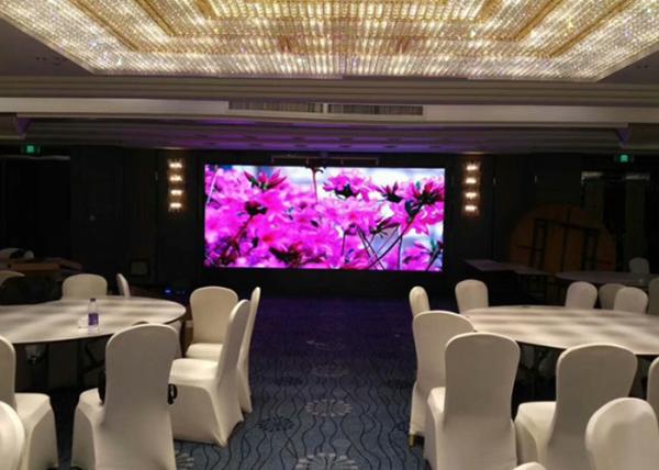 SMD P2.5 Indoor Advertising LED Display Hotel / TV Station / Meeting Room