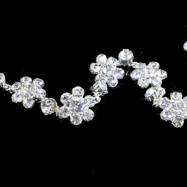 Silver Copper Plated Diamond Rhinestone Necklace Welded Flower Shape