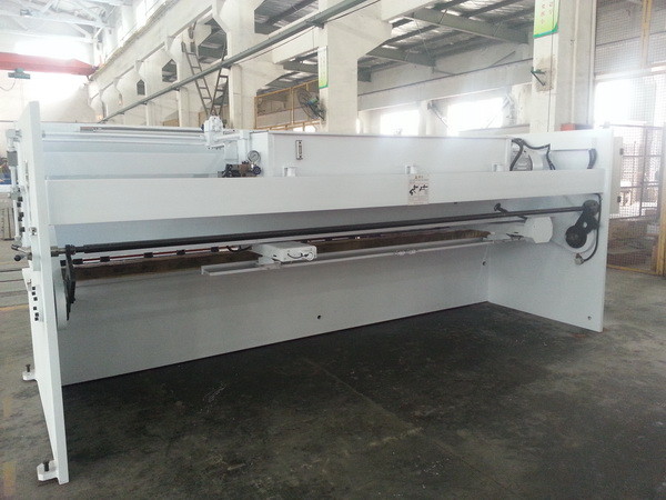 Hydraulic CNC Guillotine Shearing Machine Sheet Metal Cutting Shears