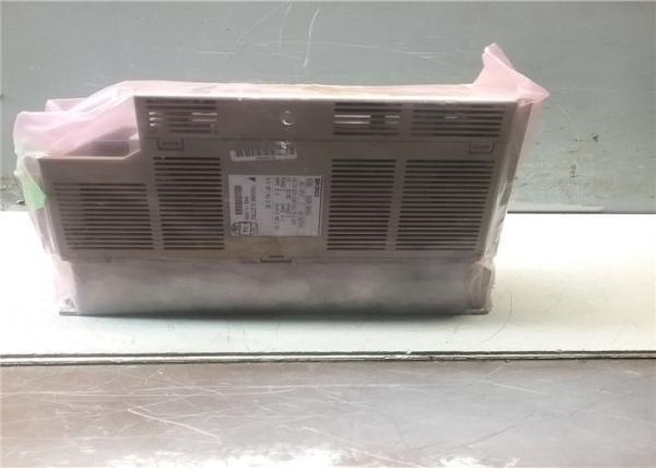 O motorista 0.45KW 3Phase servo bonde de YASKAWA Japão entrou 5,0 ampères de SGDB-05ADG