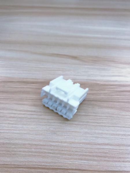 White Color Female Automotive Wire Connectors 6 Pins TS16949 Certification