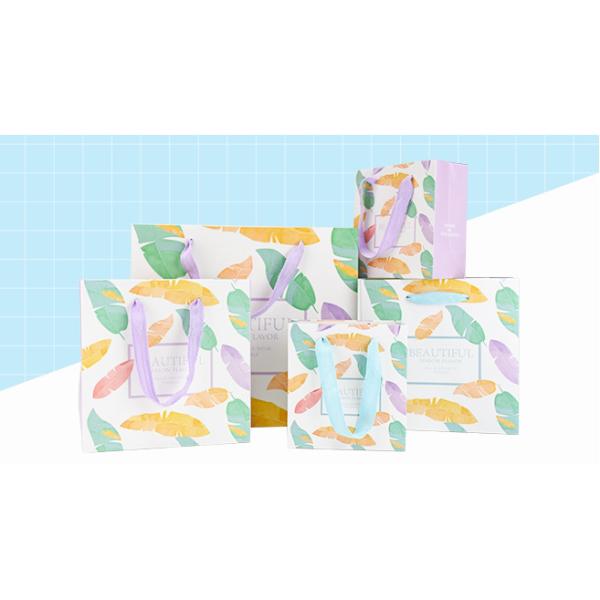 Flat Bottom CMYK Cardboard Gift Bags With Handles Printed White Brown Kraft Shopping Fresh