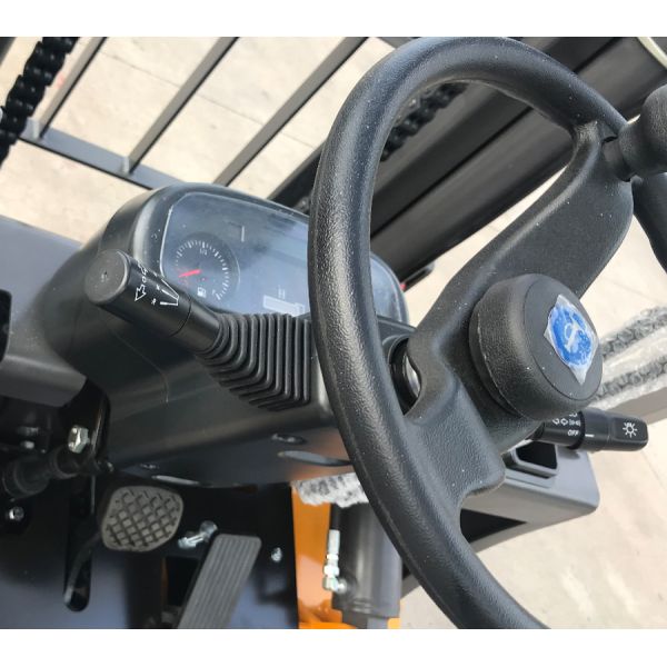 2.5 Ton Battery Forklift Truck