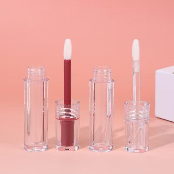 Estructura del material PETG/ABS tubo de brillo labial con revestimiento de color y capacidad de 4,5 ml