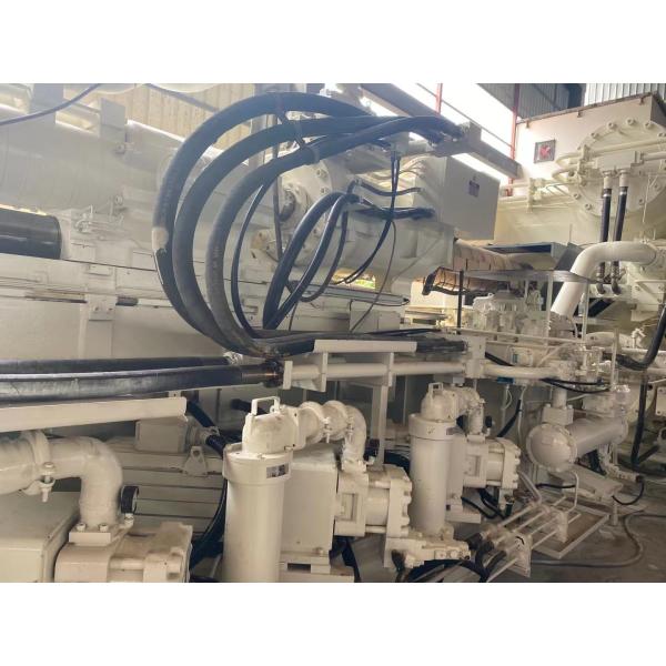 Toshiba IS2500DF Used Plastic Injection Moulding Machine Parallel Bars Shooting
